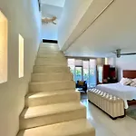 Peaceful Duplex With Balcony