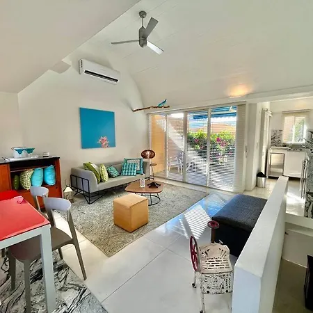 Peaceful Duplex With Balcony Apartamento